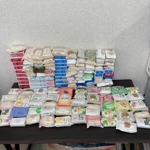 未使用　現状渡し　長期保管品　固形石鹸 150個　まとめ　売り　サイズの都合上、梱包無しのダンボール直入れ