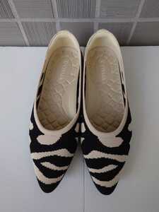 VIVAIAbi bias Aria Walkerpo Inte dotu super light weight thickness bottom flat shoes black × beige 22.5~23 centimeter 