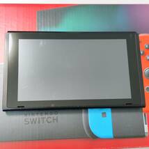 送料無料 動作確認済み Nintendo Switch HAD-S-KABAA 新モデル バッテリー改良型 本体のみ HAC-001(-01) 中古_画像2