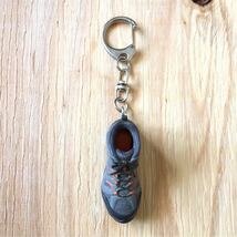 未使用 MERRELL MOAB3 Boots type Keyholder メレル モアブ3 ブーツ型 キーホルダー ミッドカットモデル 米国 USA アメリカ ブーツブランド_画像2