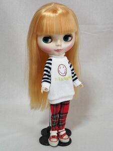 Doll Dressingハンドメイド ネオブライス/ペッパーちゃんサイズお洋服セット人形アウトフィット衣装/トレーナー/チェック柄パンツ/ドール服