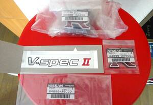 ☆　日産　R34GT-R VSPECⅡ 日産純正部品　新品　エンブレム　3種　☆