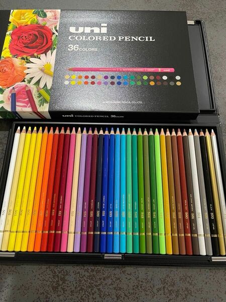 新品　Uni 色鉛筆　36色カバー付きUni COLORED PENCIL 36