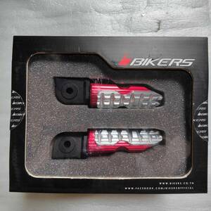 40%OFF★BIKERS タンデムステップ NINJA250 ニンジャ250 NINJA400 Z250 Z900 Z1000 カワサキ 2018 2019 2021 K304-RED