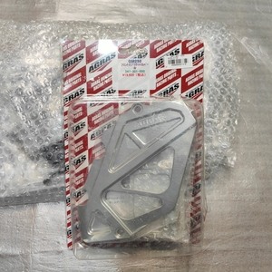 40%OFF★AGRAS スプロケットカバー GSR250 SUZUKI スズキ 347-301-000