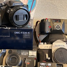 【J-12】コンパクト　デジタル　フィルム　カメラ　Canon　OLYMPUS　RICOH　YASHICA　Panasonic　PENTAX　FUJICA　EPION　など　動作未確認_画像3