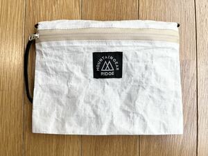 RIDGE MOUNTAIN GEAR　Travel Pouch Plus　ホワイト