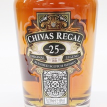 古酒 CHIVAS REGAL シーバスリーガル 25年 オリジナル レジェンド ブレンデッド スコッチ ウイスキー 700ml 40% 未開栓 冊子 箱付 ④ 洋酒_画像3