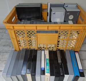24M05-87N: 【大量中古ビデオテープ】　SONY　VHS　他いろいろまとめて　120サイズ満タン