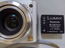 24M05-54N: 【JUNK】 パナソニック PANASONIC LUMIX 10X DMC-TZ1　Panasonic_画像3