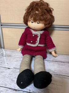 24A05-93N: Showa Retro girl sofvi doll knitted setup water forest . earth seat .. condition. size 20×26×28