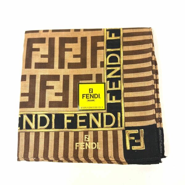 FENDI フェンディ　ズッカ柄　ハンカチ　スカーフ　バンダナ　レディース　ブランド　正規品　中古品