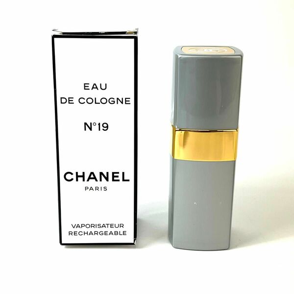 CHANEL シャネル　No°19 オードトワレ　香水　EDT フレグランス　スプレー　EAU DE 中古品　正規品