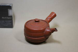 [.] * Tokoname craftsman un- .. element three ( Inoue element three ) hand ... mud small teapot . tea utensils *