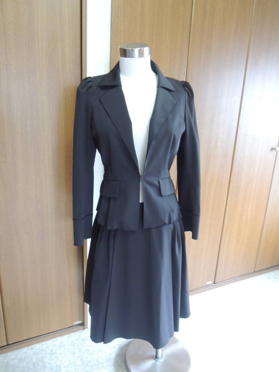 FOXEyフォクシー ジャケットの値段と価格推移は?|567件の売買情報を ...
