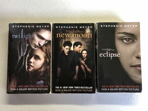 【洋書】Twilightシリーズ1,2,3 (Twilight,New moon,Eclipse) S.Meyer著　3冊