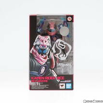 【中古】[FIG]S.H.Figuarts(フィギュアーツ) 仮面ライダーバイス レックスゲノム 仮面ライダーリバイス 完成品 可動フィギュア バンダイス_画像1