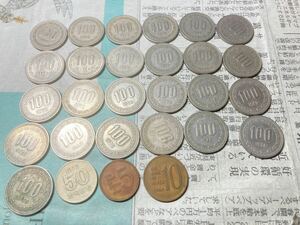 韓国の旧貨幣　まとめて28枚セット　100ウォン　1974 1975年　5ウォン　1966年など特年あり　希少　レアコイン　古銭　アジア　外国コイン