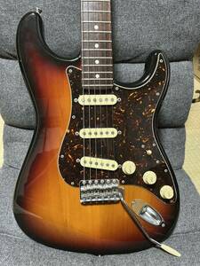 .....FGN Fender Stratocaster время . стойка . балка шея . исправно работающий товар 