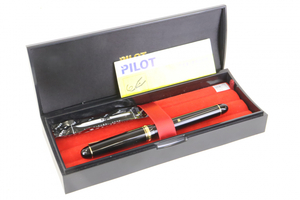 【ペン先14K585刻印】PILOT パイロット 万年筆 文房具 ケース付き ブラック 003IDEIB46