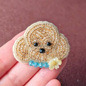 トイプードル レッド ビーズ刺繍ブローチ ハンドメイド