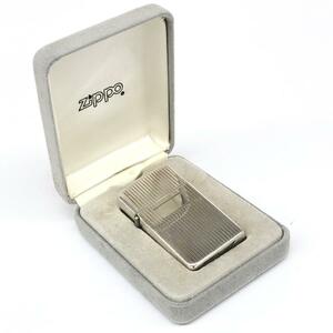 ◆Zippo ジッポ ライター ◆ケース付き シルバーカラー 1988年/イタリック筆記体/ストライプ 喫煙グッズ