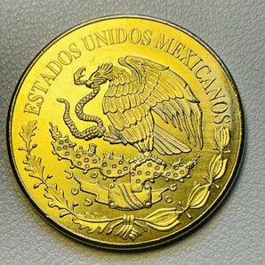 メキシコ 硬貨 古銭 自由の女神 1943年 「メキシコ合衆国」銘 ポポカテペトル火山 イスタクシウアトル火山 記念幣 コイン 重21.33gの画像1