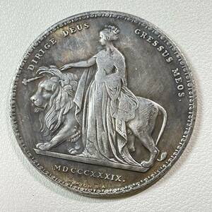 イギリス 硬貨 古銭 ヴィクトリア女王 1939年 信仰の擁護者 ウナ ライオン 「神が私の歩みを導いてくださいますように」銘 コイン 重24.03g