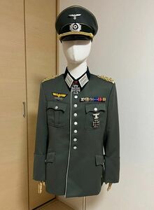 WW2 ドイツ国防軍上級大将軍服　歩兵第18連隊名誉連隊長仕様　制帽・軍服・乗馬ズボン・将官ベルトのフルセット　複製品