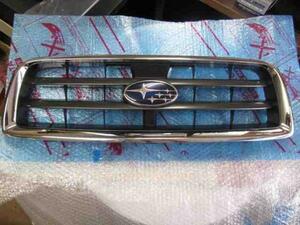 SubaruGenuine　Forester　SG5　ラジエーターGrille　中古 700246