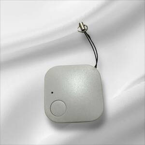 GPS Smart tag color white 177