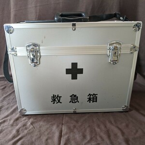  first-aid kit duralumin case aluminium case Showa Retro disaster prevention 