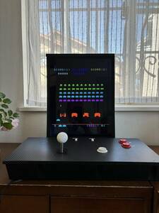  arcade 1UP in beige da-. parts ( that way possible to play )
