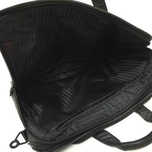 183 TUMI トゥミ レザー ビジネス バッグ 書類鞄 ブリーフケース トート 通勤 本革 皮革 バッグ A4 メンズ ブラック 黒 ストラップ欠品の画像9