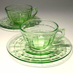 ..*1930 period [ ho  King glass company (Anchor Hocking)]u Ran glass (vase Lynn glass ) block Opti kC&S depression glass 