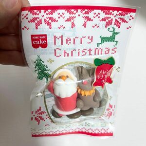 可愛いメレンゲ菓子　パーティ、クリスマスケーキなどの飾り付けに　