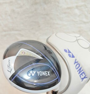 YONEX