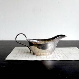 1900年代 イギリス メタル製 ソーシエール ソースボート クリーマー シルバープレート 器 飾皿 陶器 民藝 骨董 アンティーク