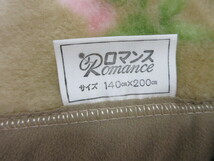 14OL533　未使用　ボア―ミンク毛布 ロマンス　２重毛布 140ｃｍ×200ｃｍ　ベージュ系花柄_画像3