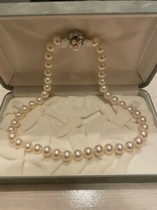 美品　14WG ネックレス パール 真珠 ホワイト系 パールネックレス 刻印あり　レディース　アクセサリー　箱あり
