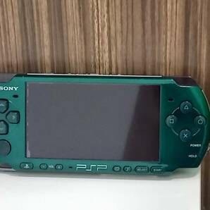 ◇◆14378 中古 ジャンク SONY PSP3000 本体 ソフト ソニー プレイステーション ポータブル 緑 龍が如く クロヒョウ クロヒョウ2 他2本◆◇の画像2