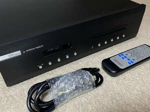  Britain MUSICAL FIDELITY company manufactured DAC/CD player M6SCD remote control attaching. beautiful goods . with defect. 