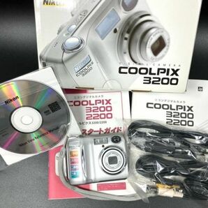 仙104 Nikon COOLPIX E3200 デジカメ コンデジ コンパクトデジタルカメラ シルバー ニコン クールピクス 付属品ありの画像1