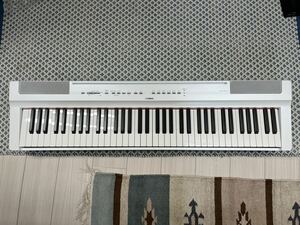 P-121 WH/P121/電子ピアノ/キーボード/白/デジタルピアノ/73鍵盤/本体、譜面立て、アダプター/ヤマハ/YAMAHA/鍵盤楽器