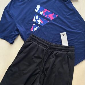 新品タグ付き　メンズM 半袖Tシャツ＆エッセンシャルズ ロゴショーツ　ネイビー