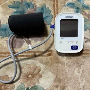 オムロン 上腕式血圧計 スタンダード19シリーズ HCR-7106の画像1