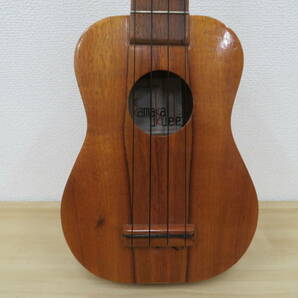 kamaka ukulele HANDCRAFTED カマカ ウクレレ 弦長約36cm 全長約52cm ハードケース付 楽器 音楽 現状品 激安1円スタートの画像5