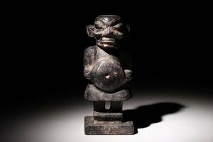 ☆寒椿☆鐵隕石　古代人像　高さ約21.3cm　(検)神面 太陽神 隕鉄 置物 唐