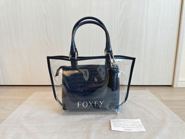 FOXEY フォクシー 牛革×クリアハンドバッグ！銀座店にて購入 1回使用 日本製 まだ新しいデザイン