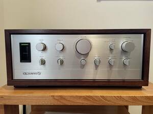 Exclusive pre-amplifier C5